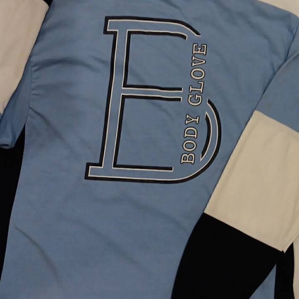 Body Glove Tee, Medium